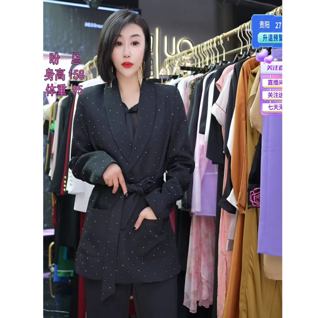 1209 OUPAN/欧盼服饰 高级重工满烫钻西装外套(品牌清货无吊卡)X