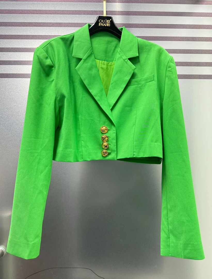 1520 OUPAN/欧盼服饰 时尚四金扣短款西装外套（品牌清货无吊卡）W