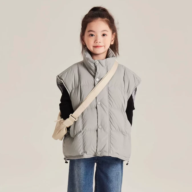 中大童外穿马甲冬季2023新款秋冬洋气棉袄外套儿童保暖耐脏棉服潮