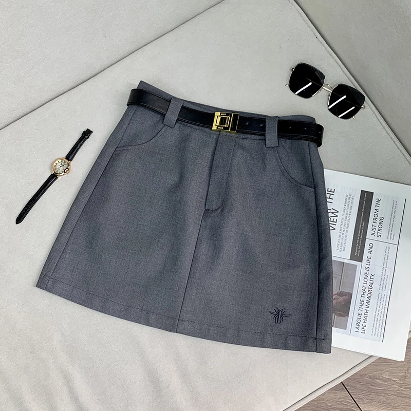 【南油子宸】小蜜蜂刺绣半身裙‘’灰色高腰气质A字显瘦半身裙 800839