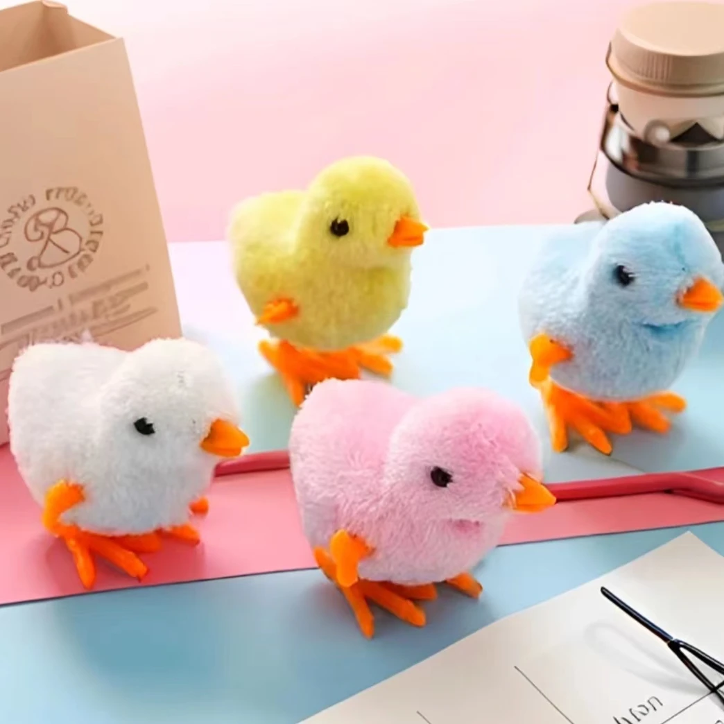 发条毛绒迷你小鸡无需电池直接玩地摊热卖跳跳小鸡