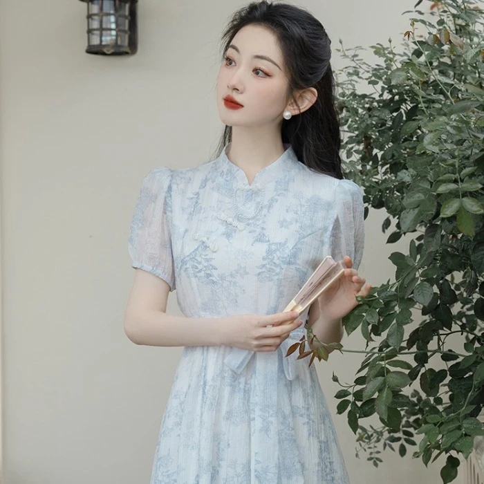 少女国风高级感碎花连衣裙女夏季新款新中式改良设计感小众旗袍裙