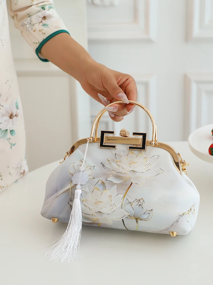 【步步生莲】新中式国风手拎包轻奢斜跨单肩包百搭名媛古风女士A371