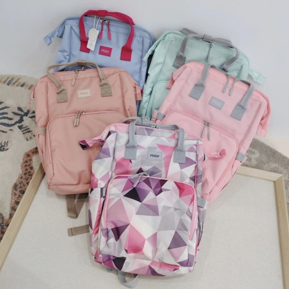 4529米乐熊妈咪包儿户外防水双肩背包旅游包轻便行李箱挂包