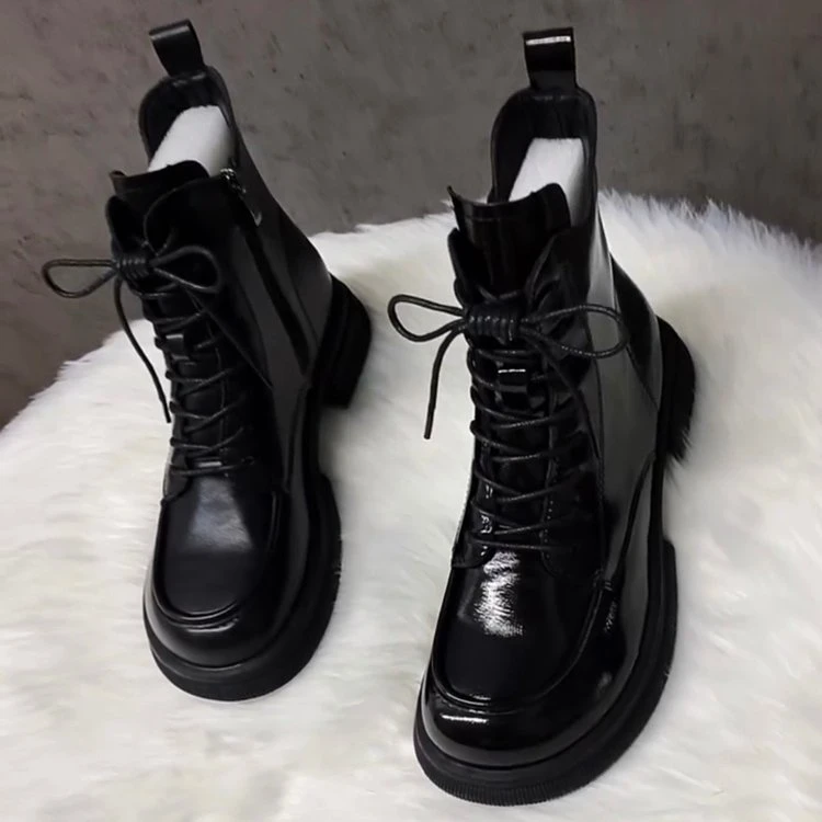 时尚芒果头马丁靴女2024秋冬新款美拉德英伦风加绒系带粗跟短靴子