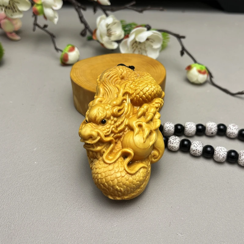 黄杨木加大尺寸8公分祥龙戏珠盘玩文玩手把件车载挂件