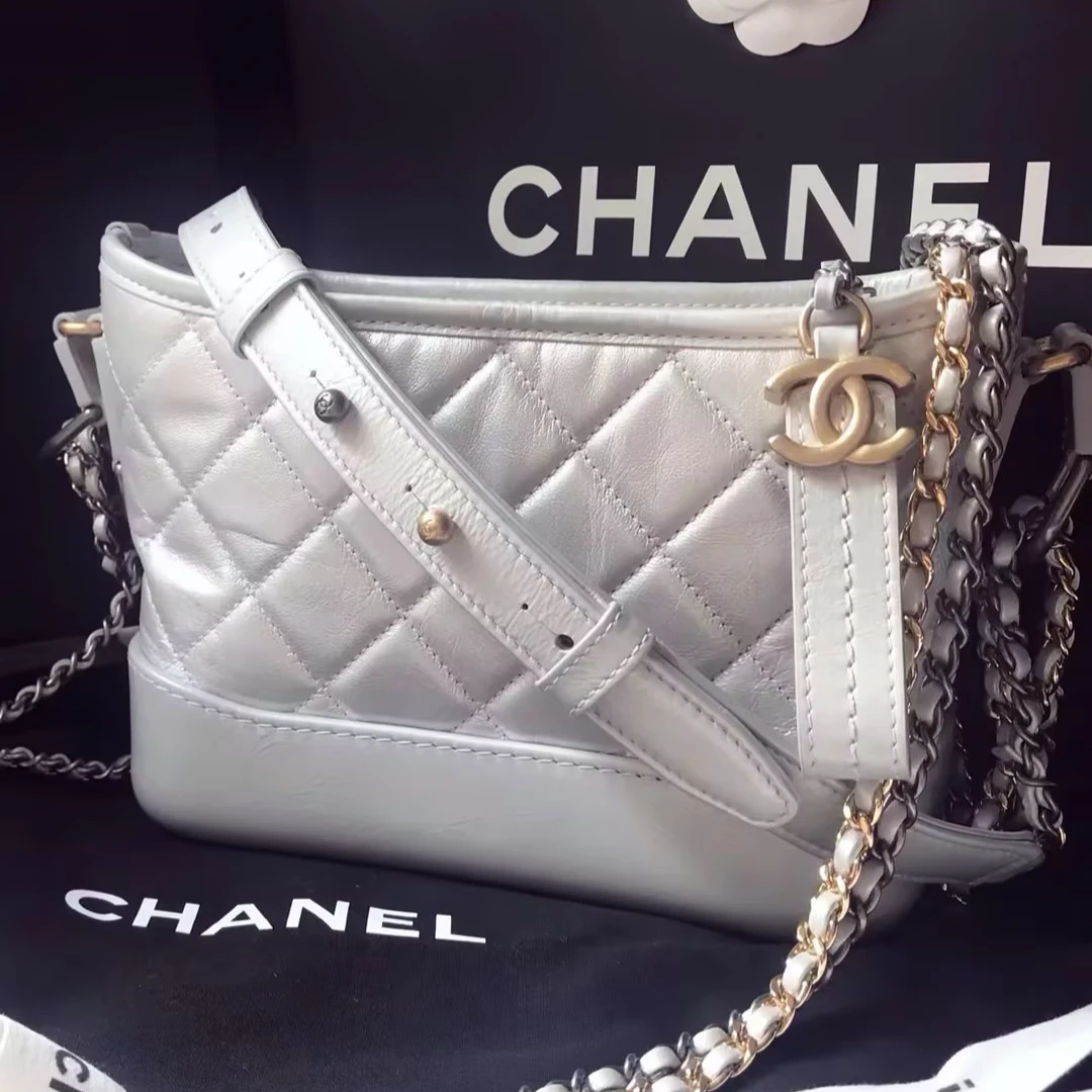 95新 Chanel/香奈儿 Chanel流浪包小号银色/97新/JM6409