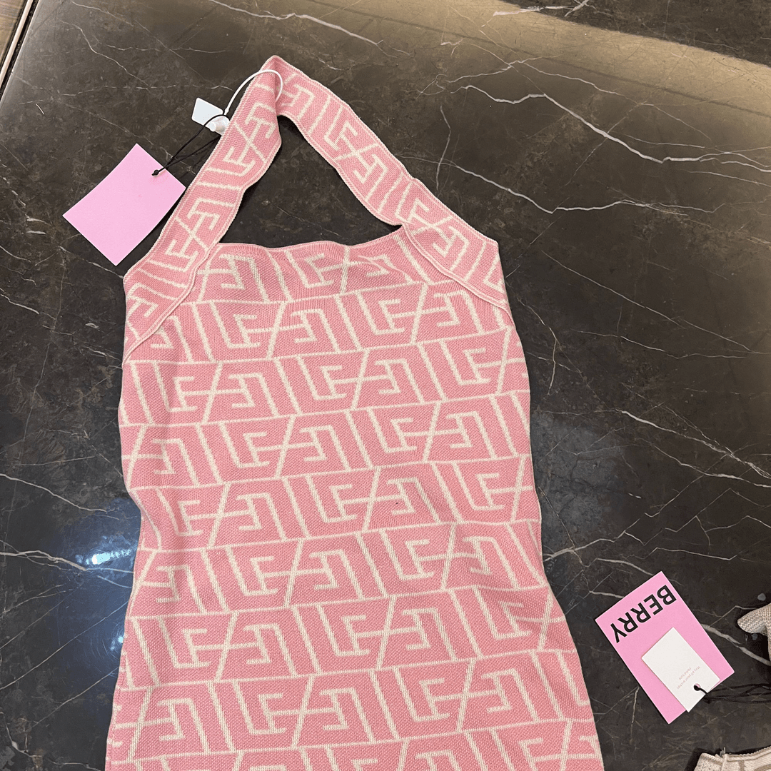 名媛挂脖纹理针织显瘦连衣裙