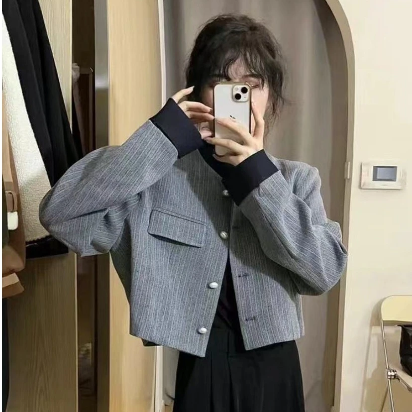 小香风短款西装外套女春秋2023高级感设计感撞色拼接宽松夹克上衣