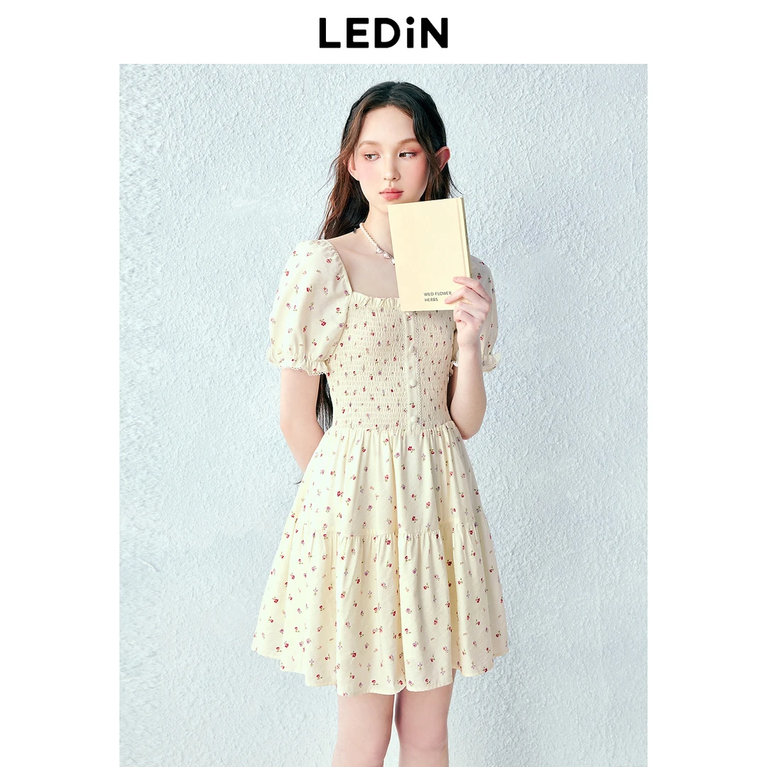 乐町甜美显瘦连衣裙2048