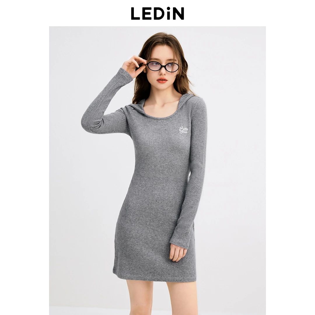 乐町连帽针织短裙1525