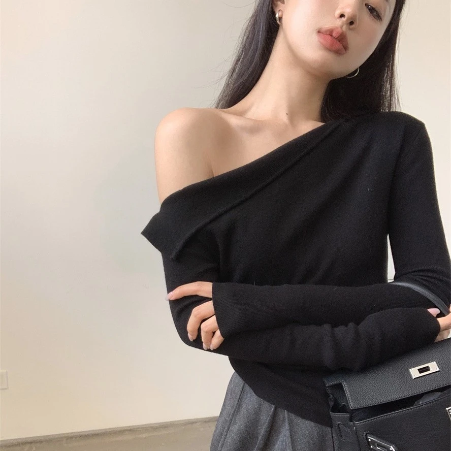 秋冬纯欲一字肩上衣女性感露肩高级感美拉德穿搭长袖斜肩针织衫