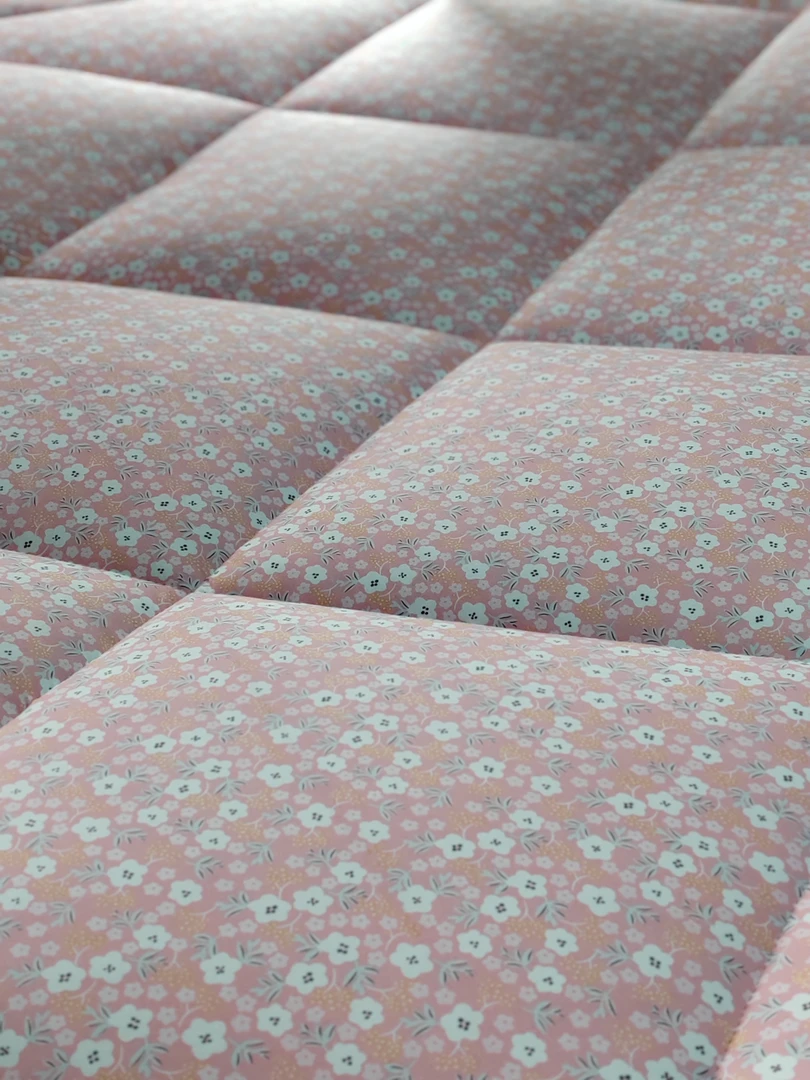 新疆棉花被子，柔软舒适，透气保暖，让你一夜好眠不怕冷快来试试吧！