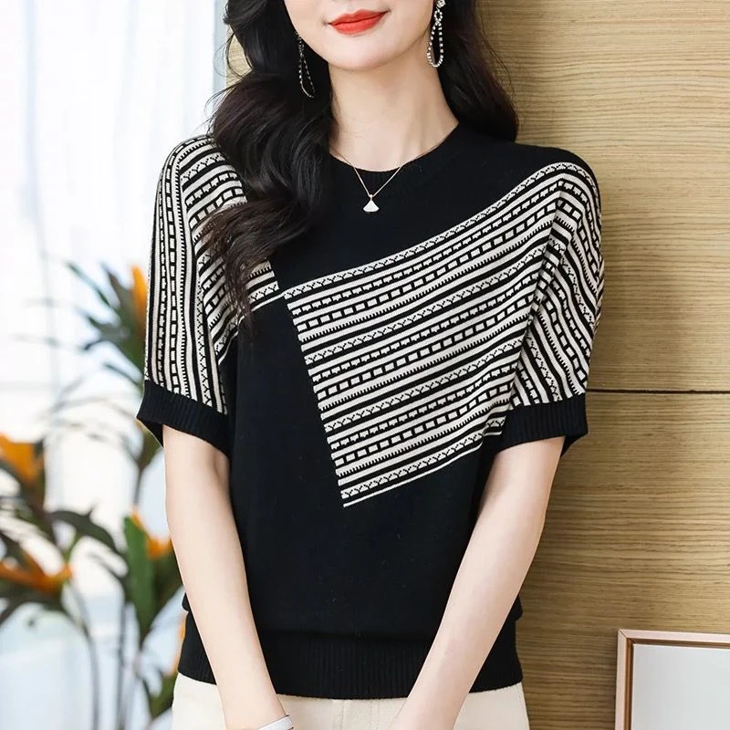 (运费险）春夏薄款圆领针织衫短袖中年妈妈宽松大码洋气拼色上衣