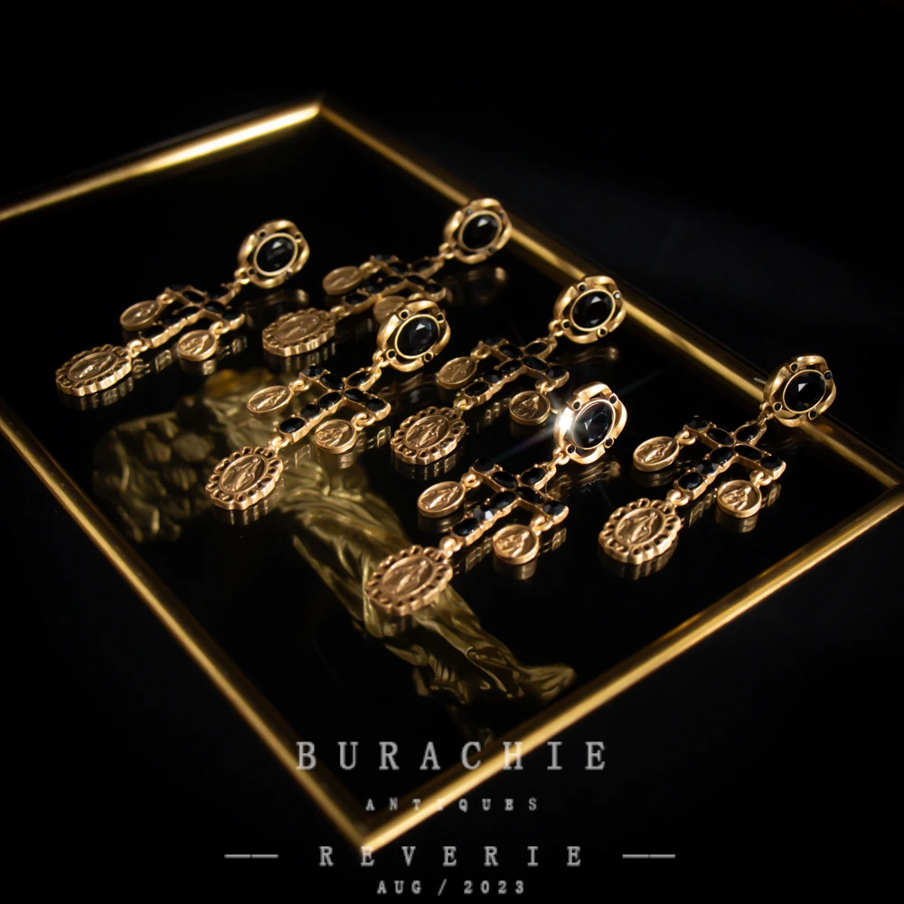 铜合金仿水晶耳饰 【7942】周年珍藏英｜经典原标克拉款CrownFrett