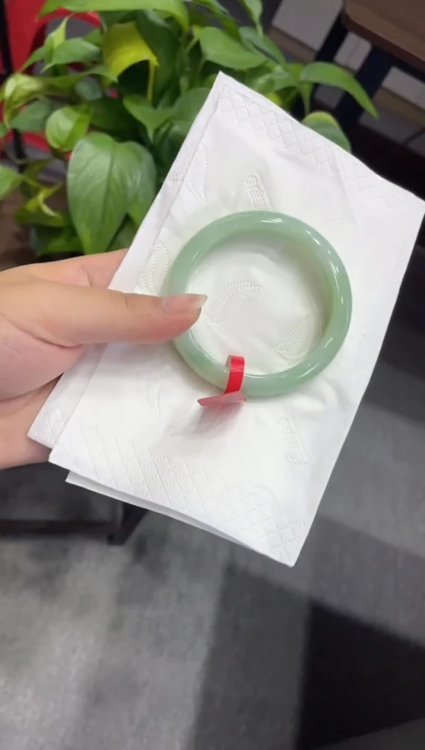 【闪购商品】翡翠手镯未镶嵌00009981