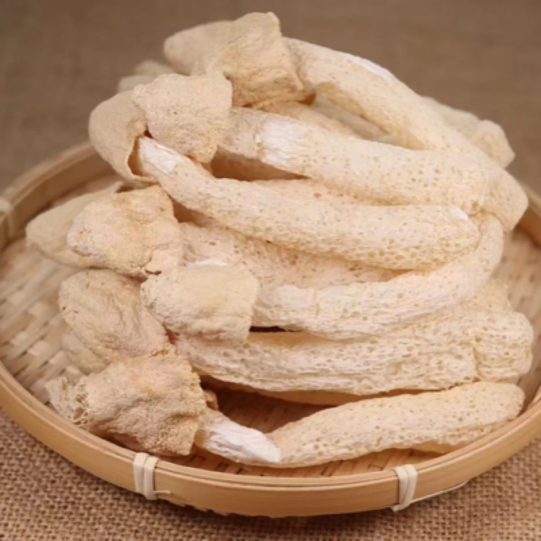 露思推荐青川竹荪助农代卖农家长裙竹荪