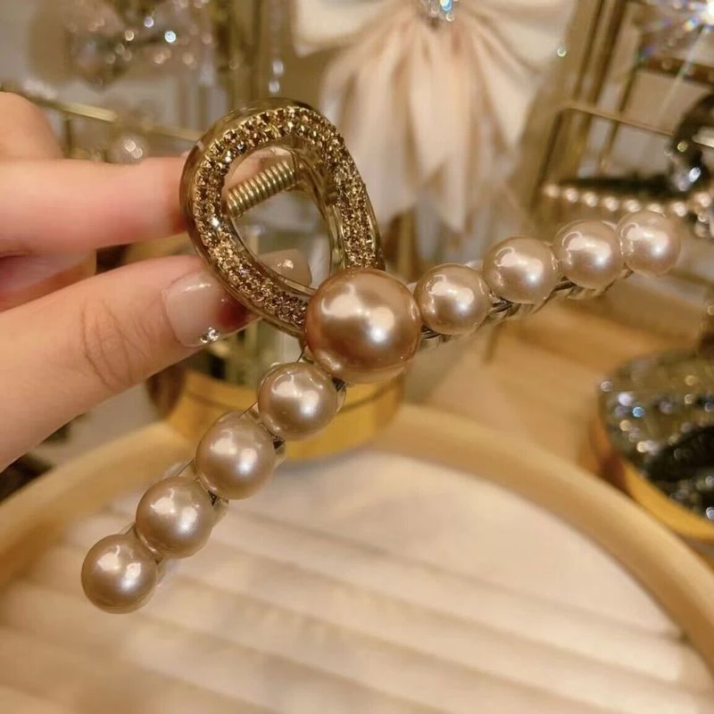 哈韩宅物新款珠珠抓夹气质后脑勺盘发鲨鱼夹发抓轻奢发夹发饰