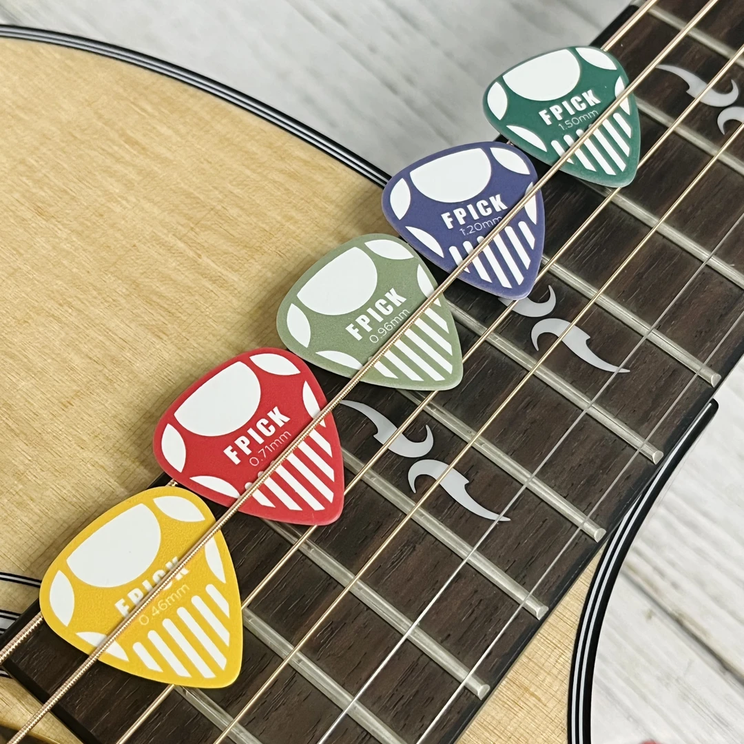 耳福电木吉他拨片多规格软硬适中扫弦分解速弹盒装磨砂防滑拨片
