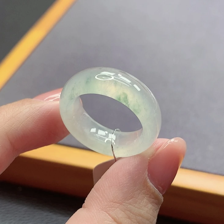 15号圈口缅甸天然A货翡翠冰飘花轮胎戒指