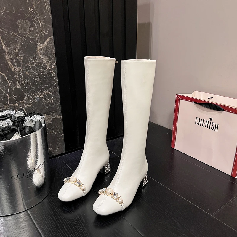 BaiLing/百翎白色粗跟长靴时尚百搭高筒靴水钻秋冬保暖加绒女靴子