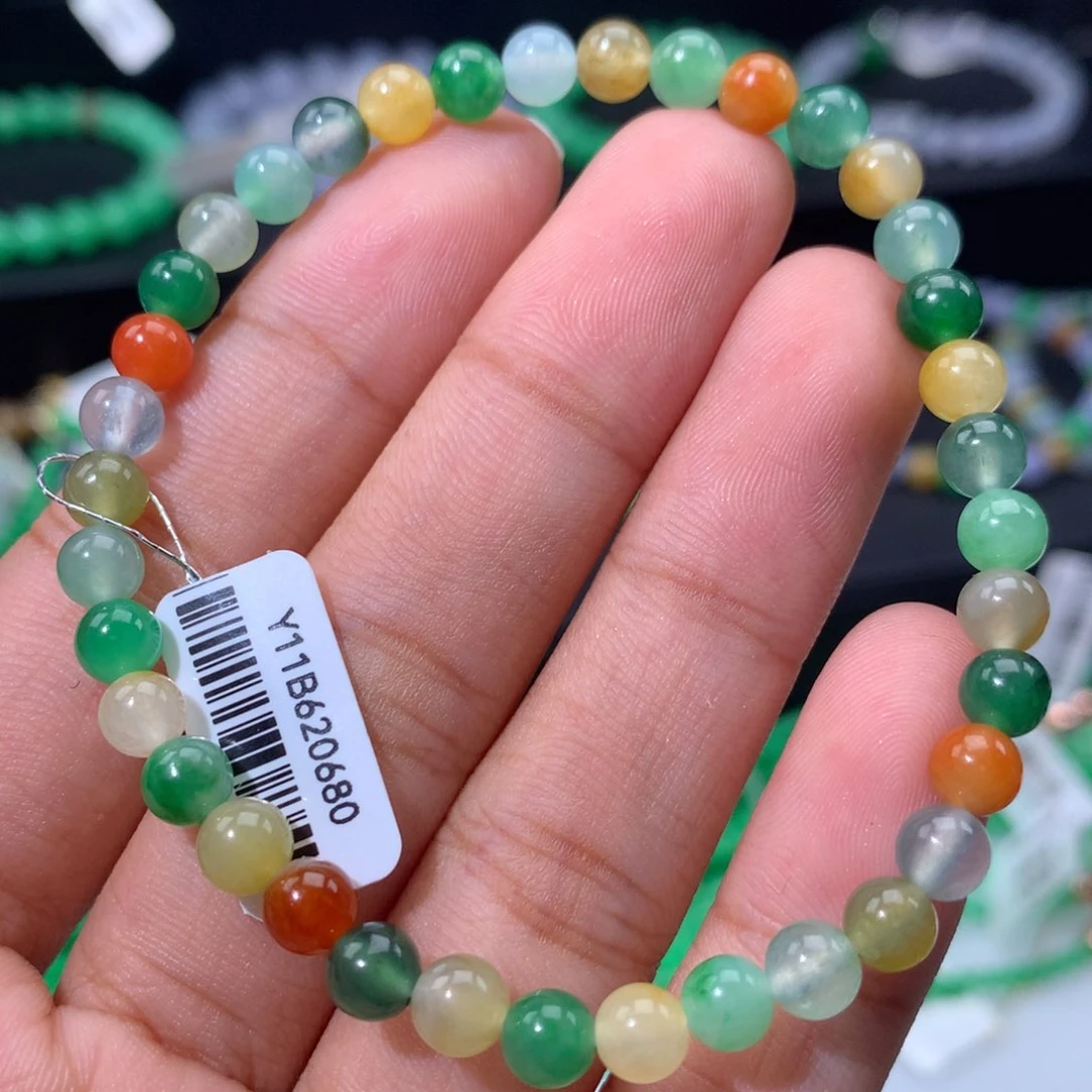 翡翠手镯未镶嵌卡