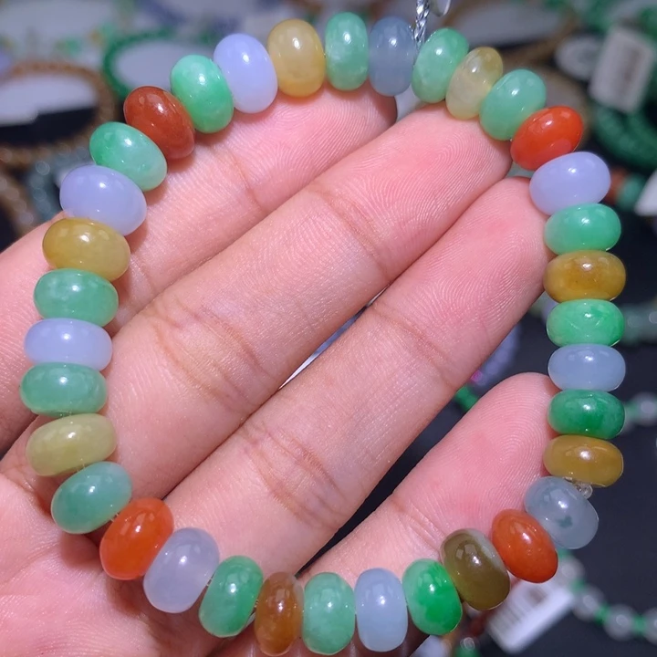 翡翠手镯未镶嵌卡