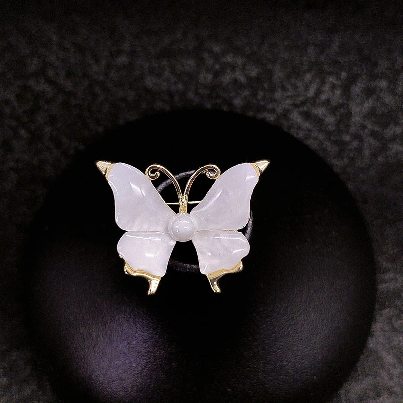 【米拉推荐】ML01098-贝母蝴蝶领针