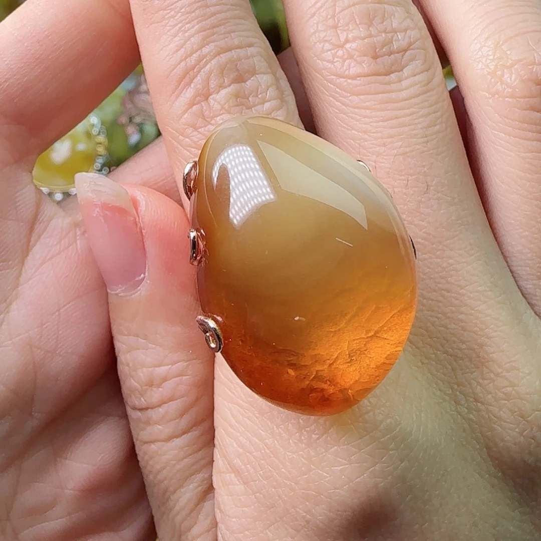 【闪购商品】琥珀颈饰未镶嵌