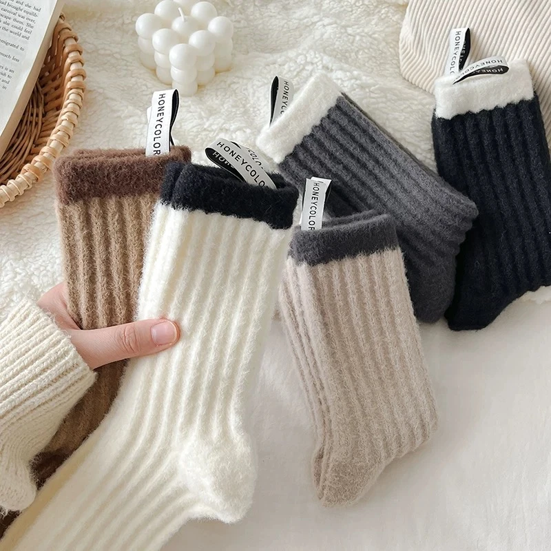 毛茸茸袜子冬季女长筒加绒保暖厚款中筒拼色秋冬加厚堆堆袜澳绒