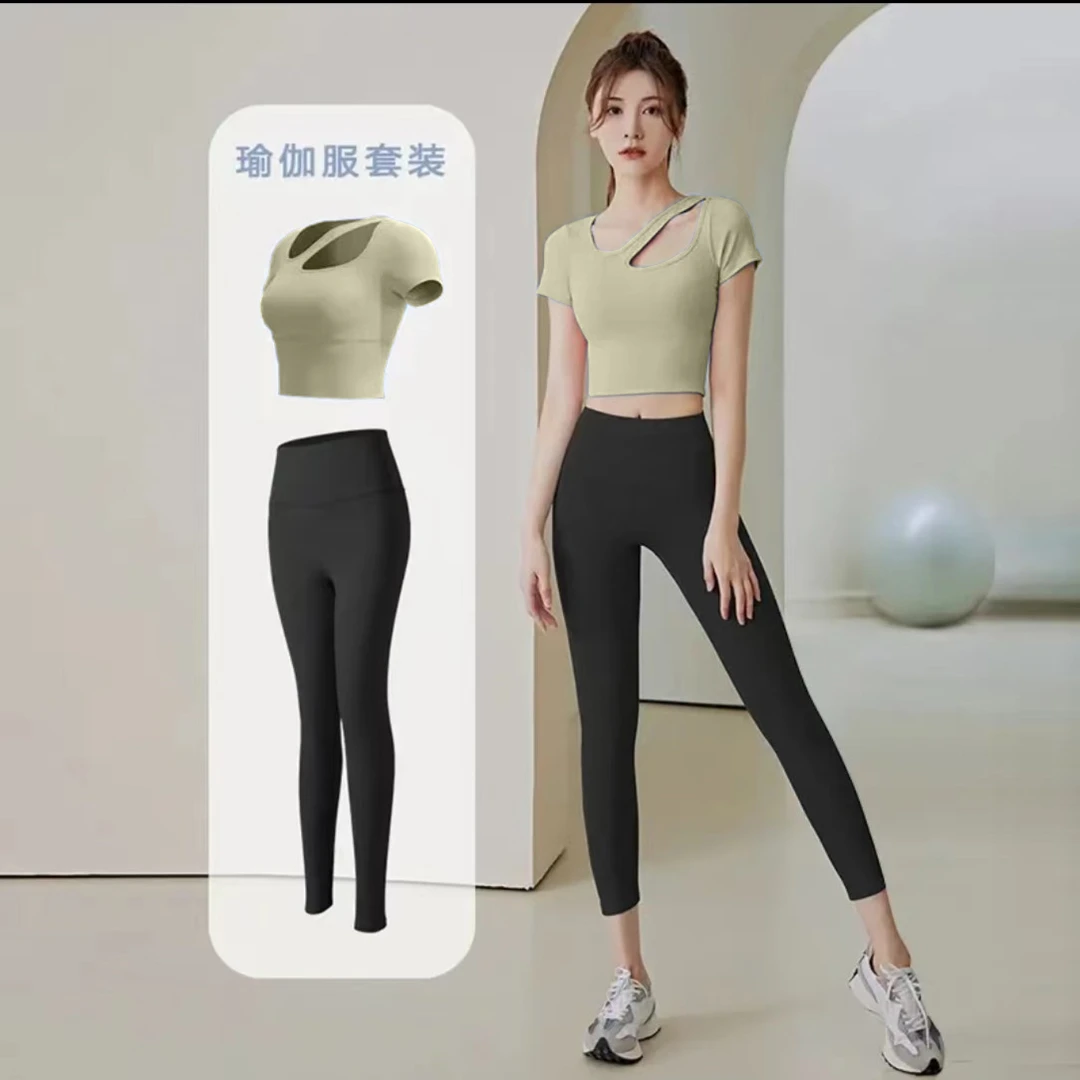 2024速干薄款瑜伽服女透气吸汗瑜伽短袖带胸垫套装