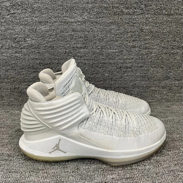 43码aj32白银无原盒二手篮球鞋