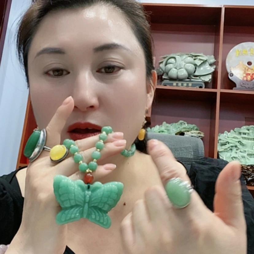 【闪购商品】石英质玉颈饰合金