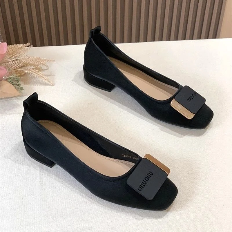 豆豆鞋女2024秋新款夏天一脚蹬软底浅口方头瓢鞋百搭矮跟黑色单鞋