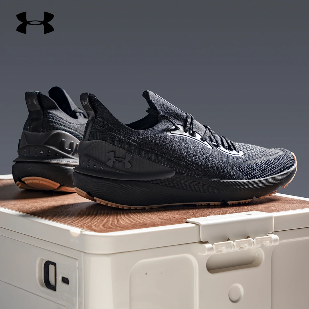 安德玛休闲跑步鞋Shift男子健身训练轻便网面透气运动跑鞋3027776