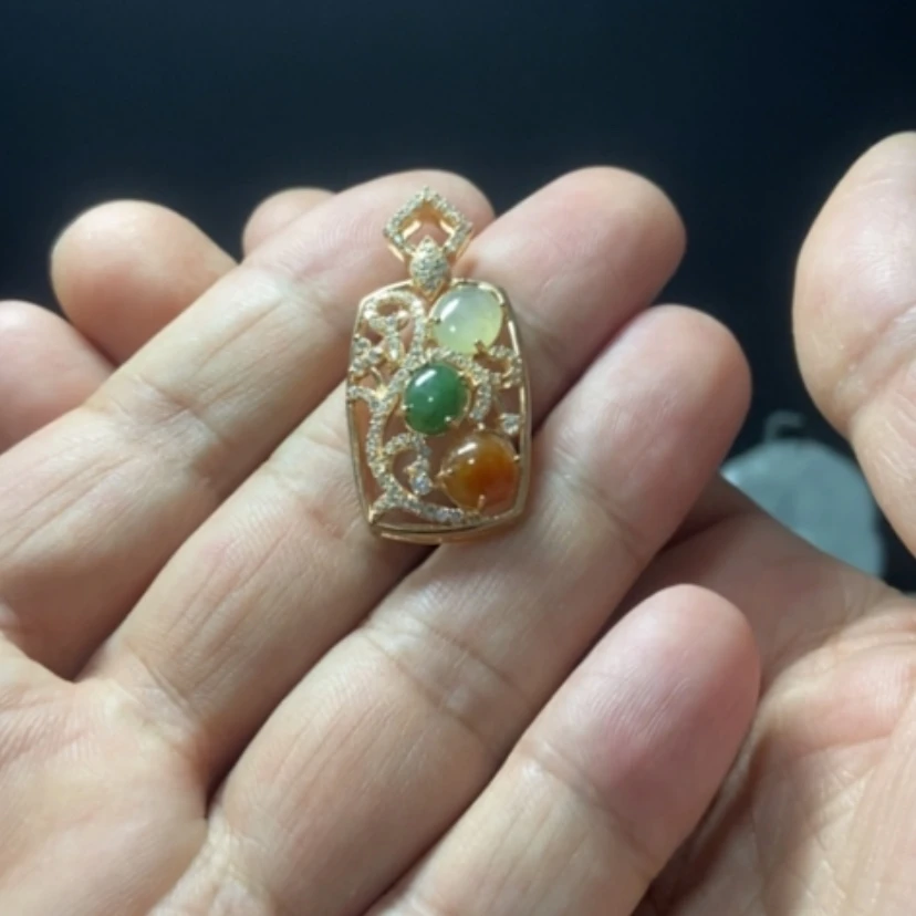 【闪购商品】翡翠颈饰银S925镀金镶嵌