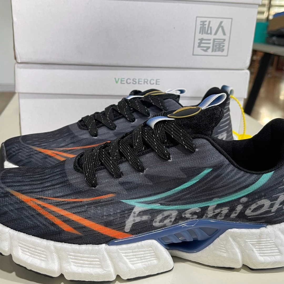 【思寒推荐】2024男士男款时尚休闲透气黑色跑步黑白男子夏季鞋231