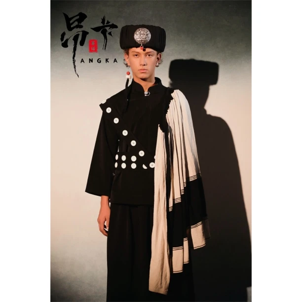 昂卡赛诺彝族风凉山男士套装