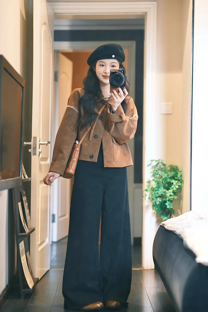 美拉德秋冬复古穿搭女新款鹿皮绒短款外套搭配阔腿裤显瘦两件套女