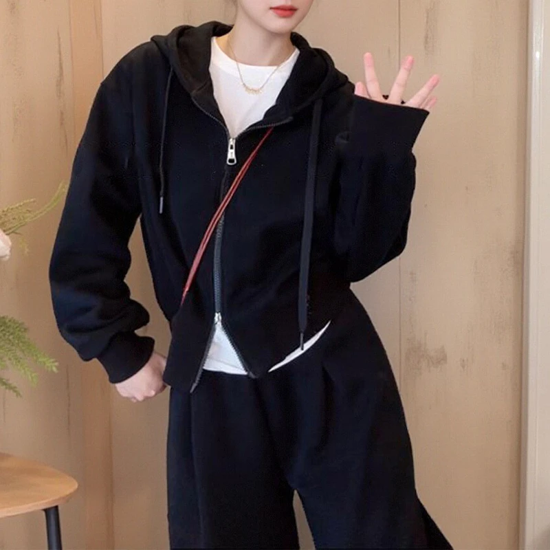 2025年秋冬季新款设计感时尚百搭休闲加厚套装连帽阔腿显瘦两件套