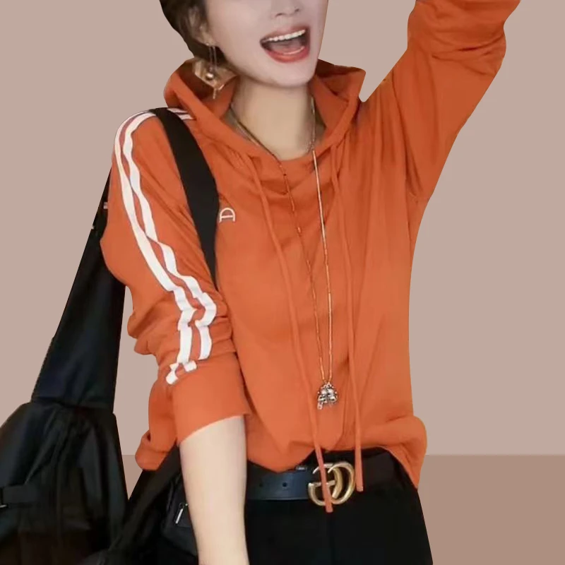 休闲显瘦洋气卫衣女2025春秋季新款大码宽松遮肚连帽纯色胖mm上衣