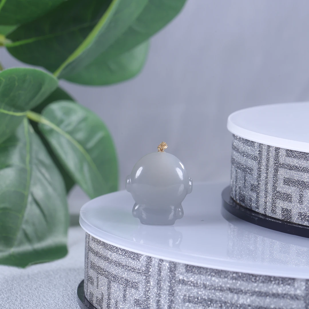 【汪氏珠宝】和田玉镶嵌烟紫太空人 L 1722-G17