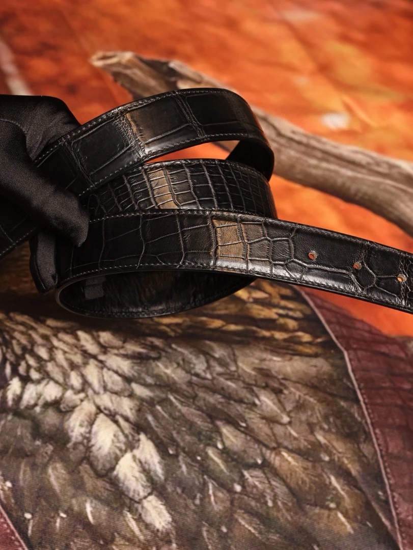 时尚男士水染哑光鳄鱼皮整条无拼接腰带