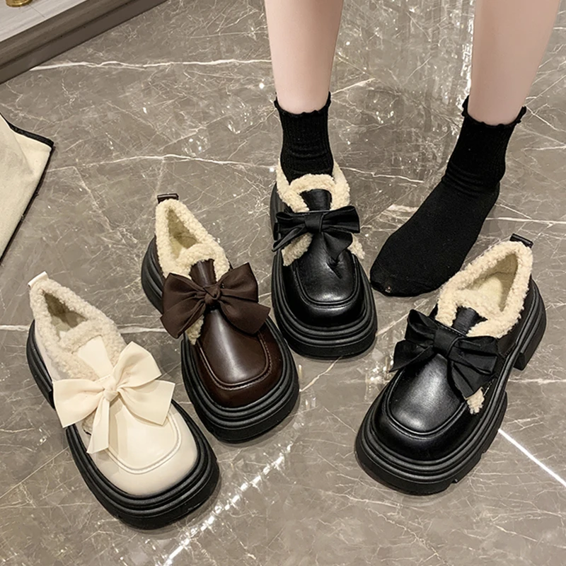 红蜻蜓牌冬季加绒小皮鞋女英伦风2023新款蝴蝶结厚底保暖棉鞋一脚