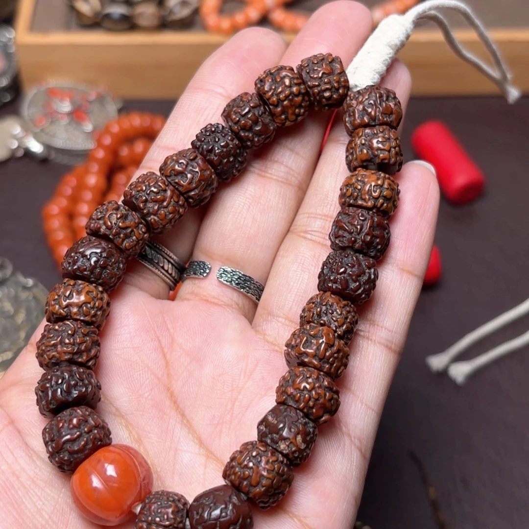 铜星月菩提吊坠项链