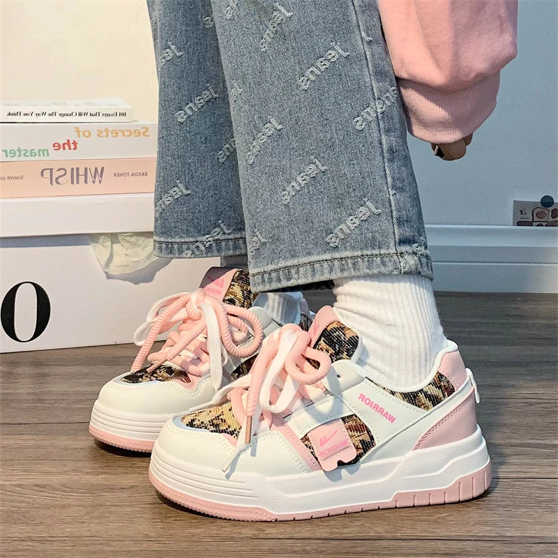 回力爆款联名秘密森林小香风粉色板鞋百搭厚底板鞋女运动休闲鞋子