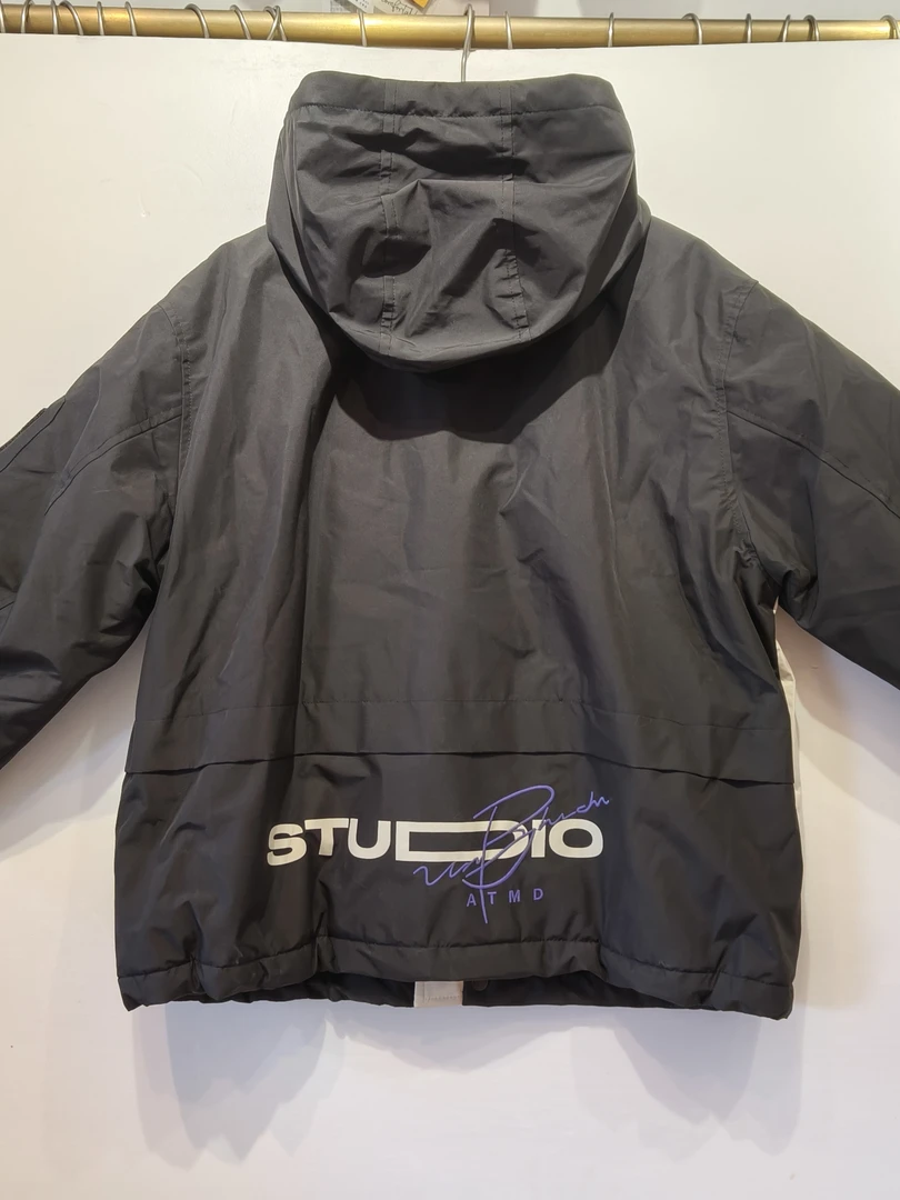 儿童冲锋衣，高质量童装，穿上又帅又飒，外套防风，谁穿谁帅