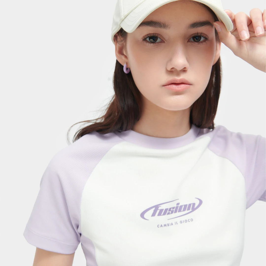 斐乐风感波粒五一出游穿搭潮流女修身运动T恤T11W425103