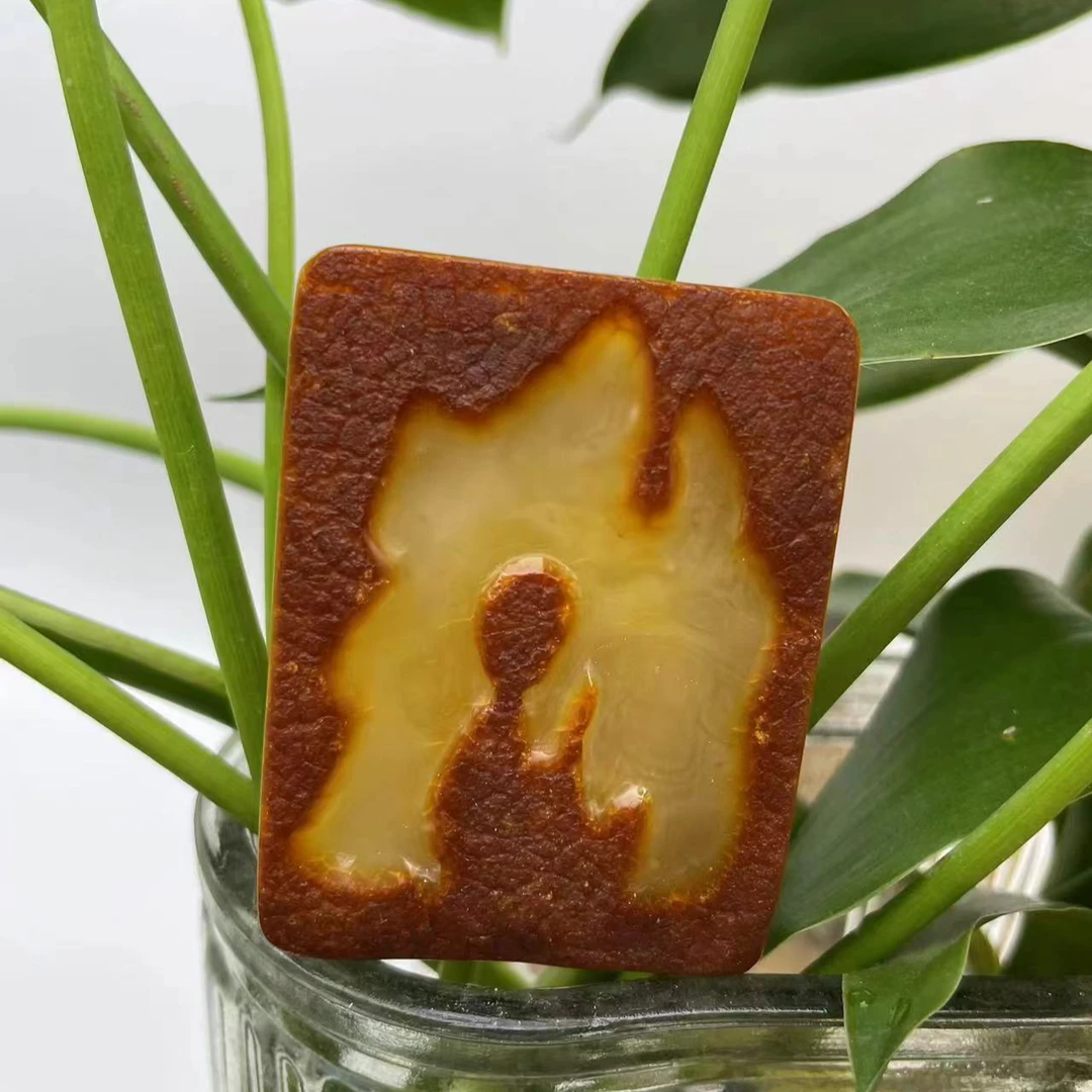 天然琥珀时尚悟道雕刻方牌吊坠