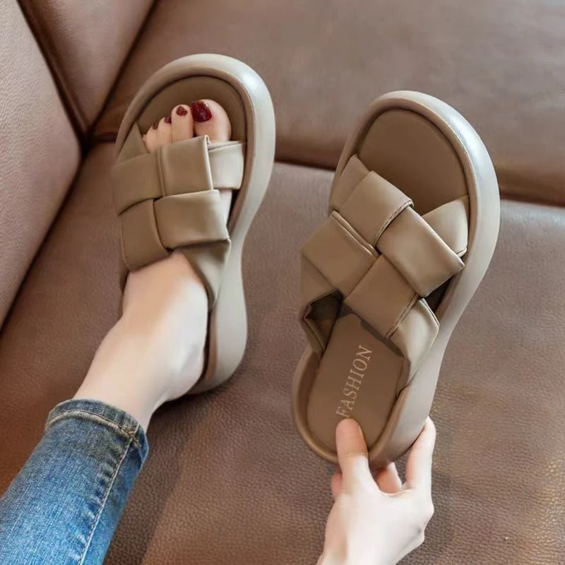 凉拖鞋女款时尚外穿2024年夏季新款厚底女鞋高颜值高级感一字拖鞋